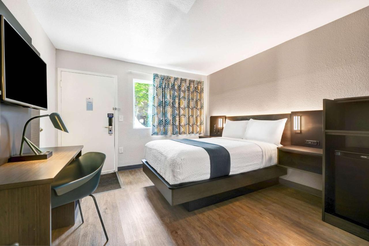 Motel 6-Issaquah, Wa - Seattle - East Eksteriør billede
