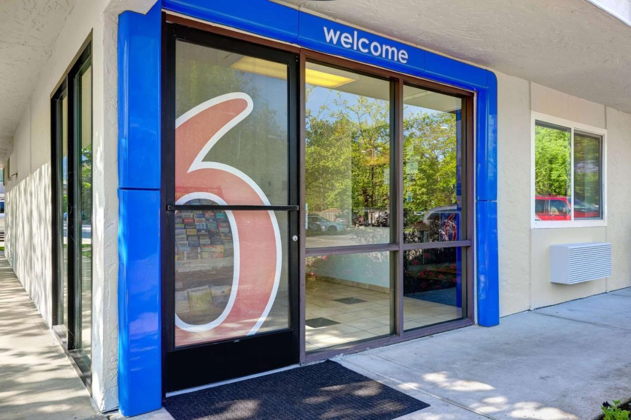 Motel 6-Issaquah, Wa - Seattle - East Eksteriør billede